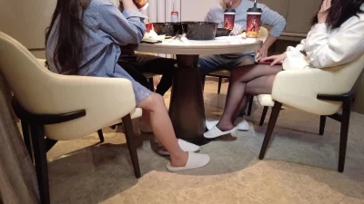 和单男的换妻游戏，爆操2位人妻，叫床声此起彼伏